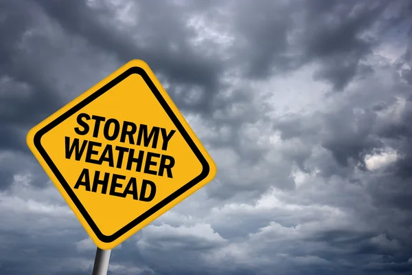 Stormachtig weer waarschuwingsbord — Stockfoto
