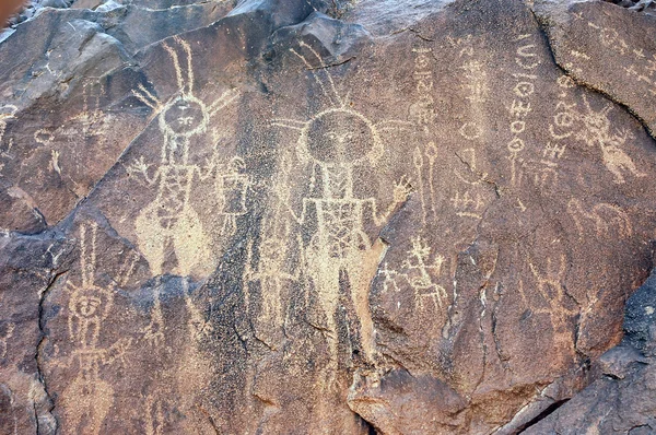 Ancient rock art in Niger with writing — Stock Photo, Image