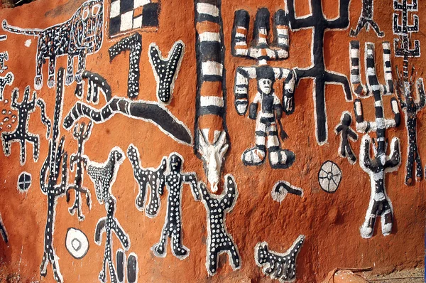 Dogon artwork on the side of a building — Stock Photo, Image