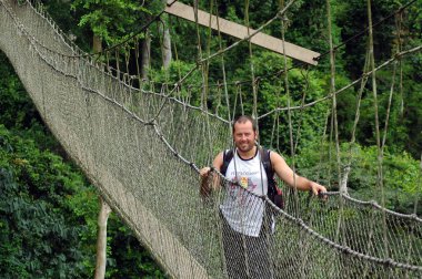 adamın kakum treetop yürüyüş yakın çekim