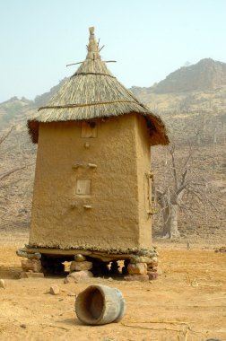 Vertical view of a Dogon granary clipart