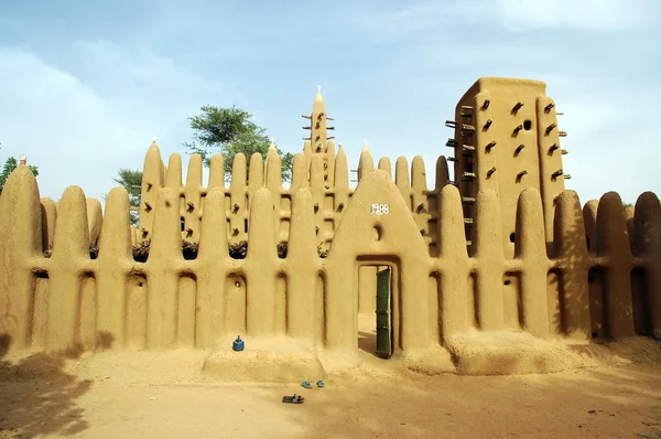 Mud mosque in Dogon village — Stock Photo, Image