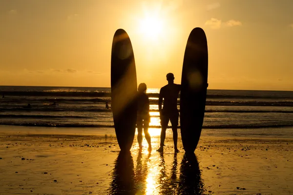 Παραλία surfer σιλουέτα — Φωτογραφία Αρχείου