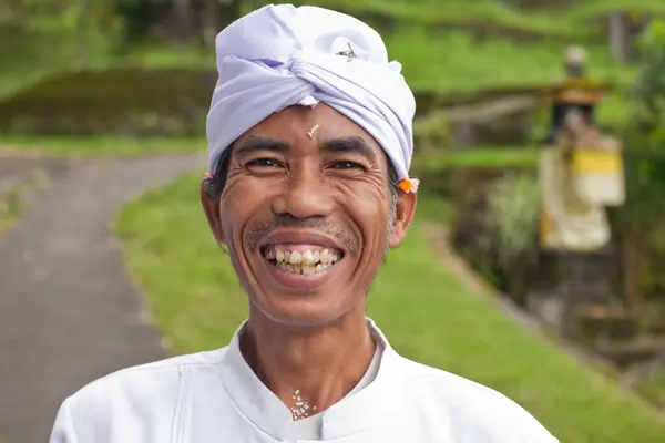 传统巴厘岛朝圣者 — 图库照片
