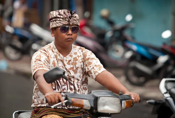 Balinese traffic — Stock Photo, Image