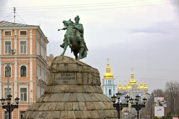Monumento de bohdan khmelnytsky — Fotografia de Stock