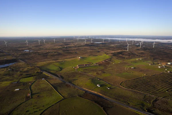 Letecký pohled na větrné mlýny — Stock fotografie