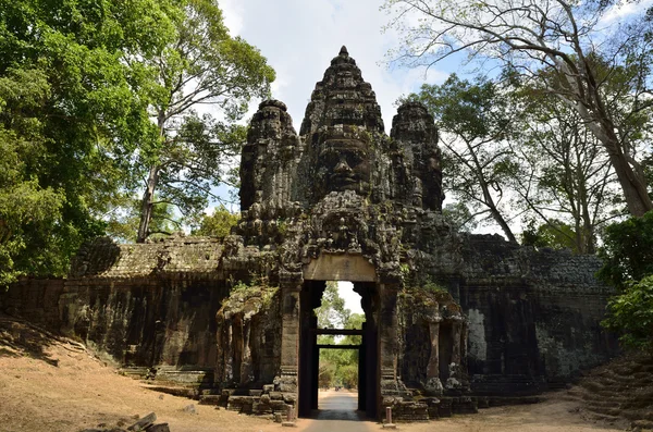 Południowa brama angkor tom — Zdjęcie stockowe