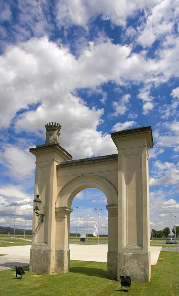 stock image Arch standing on a field