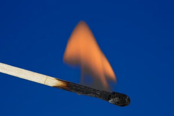 단일 불타 일치 — 스톡 사진