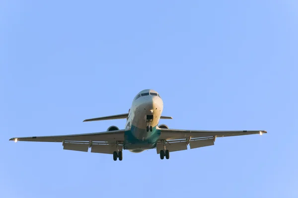 Landing vliegtuig — Stockfoto