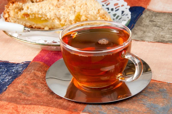 Cake and tea on — Stock Photo, Image
