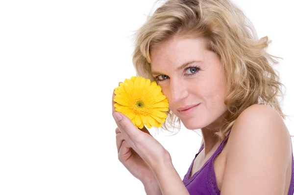 Kobieta z kwiatem — Zdjęcie stockowe
