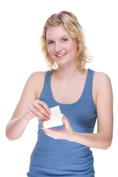 Donna con carta informativa — Foto Stock