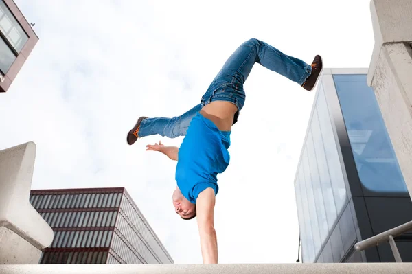 Jumping young man — Stock Photo, Image
