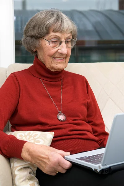 Activ mujer mayor — Foto de Stock