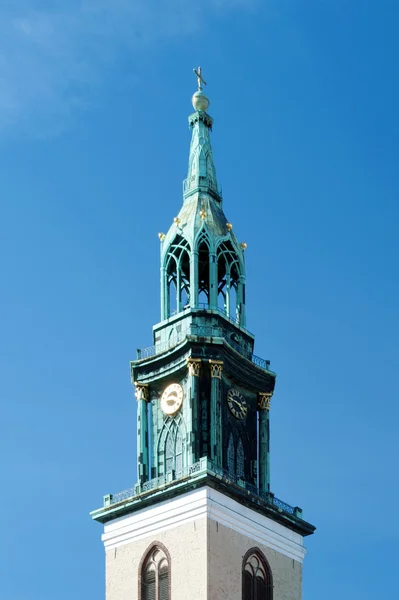 Berlin - alexanderplatz - marienkirche - kostelní věž — Stock fotografie