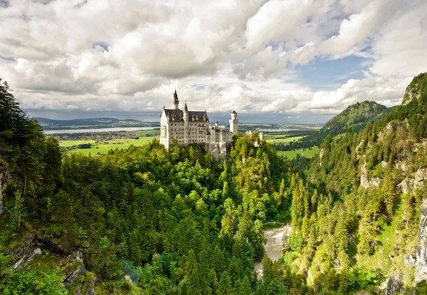 stock image Castle Neuschwanstein in the mountains