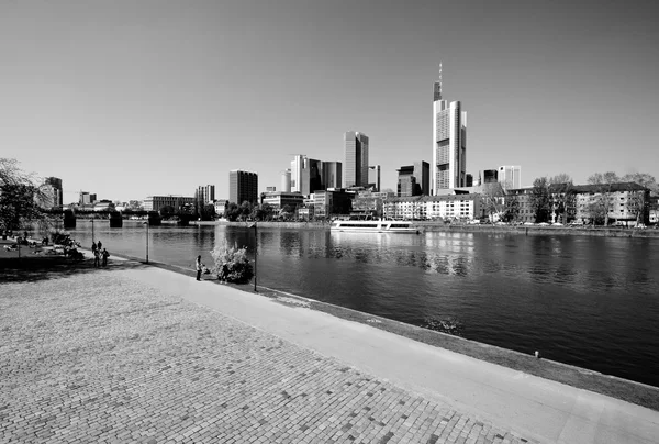 Frankfurt v černé a bílé — Stock fotografie