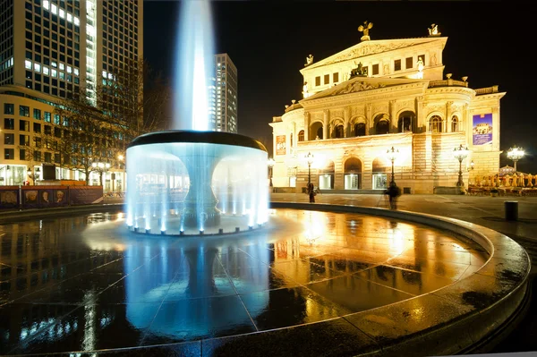 Alte Oper in Frankfurt bei Nacht — Stockfoto