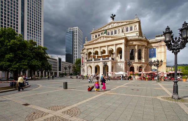 Gammal opera i frankfurt — Stockfoto