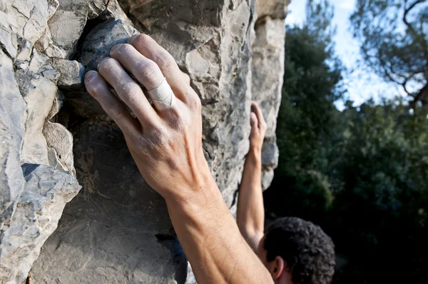 Climbing on limestone — Stock Photo, Image