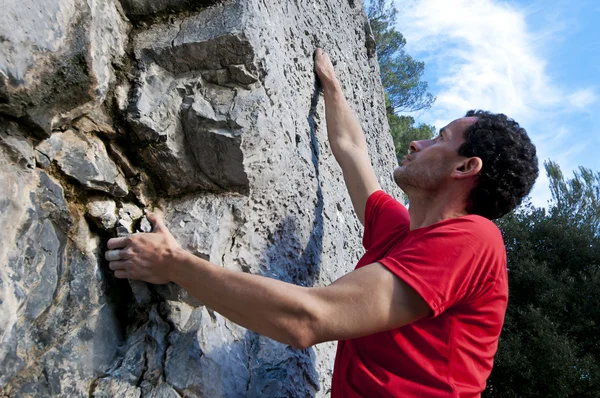 Klettern auf Kalkstein — Stockfoto