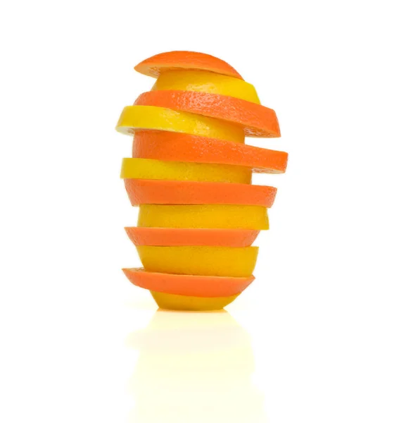 Turm aus Zitrusfrüchten — Stockfoto