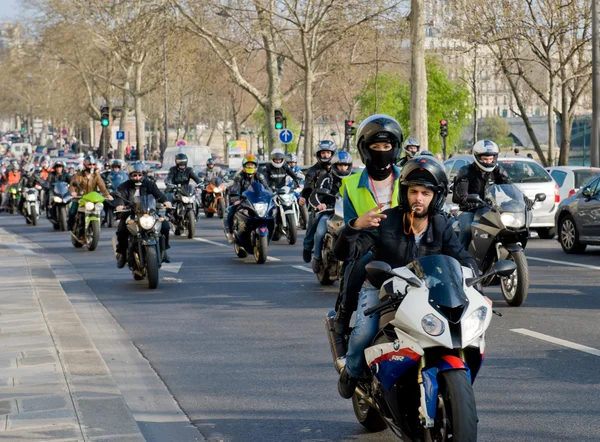 Paris, Fransa, 25 Mart 2012 - bisikletçileri tezahürü de paris