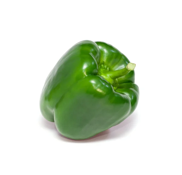 Pimenta verde no fundo branco — Fotografia de Stock