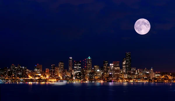 Seattle night view from Hamilton Park Royalty Free Stock Images