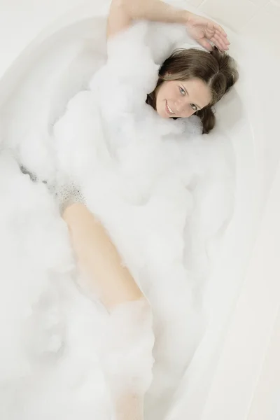 Wonan nemen van een bad — Stockfoto
