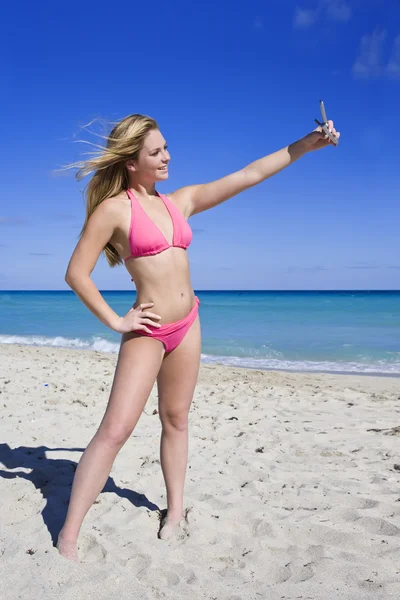 Adolescente en la playa — Foto de Stock