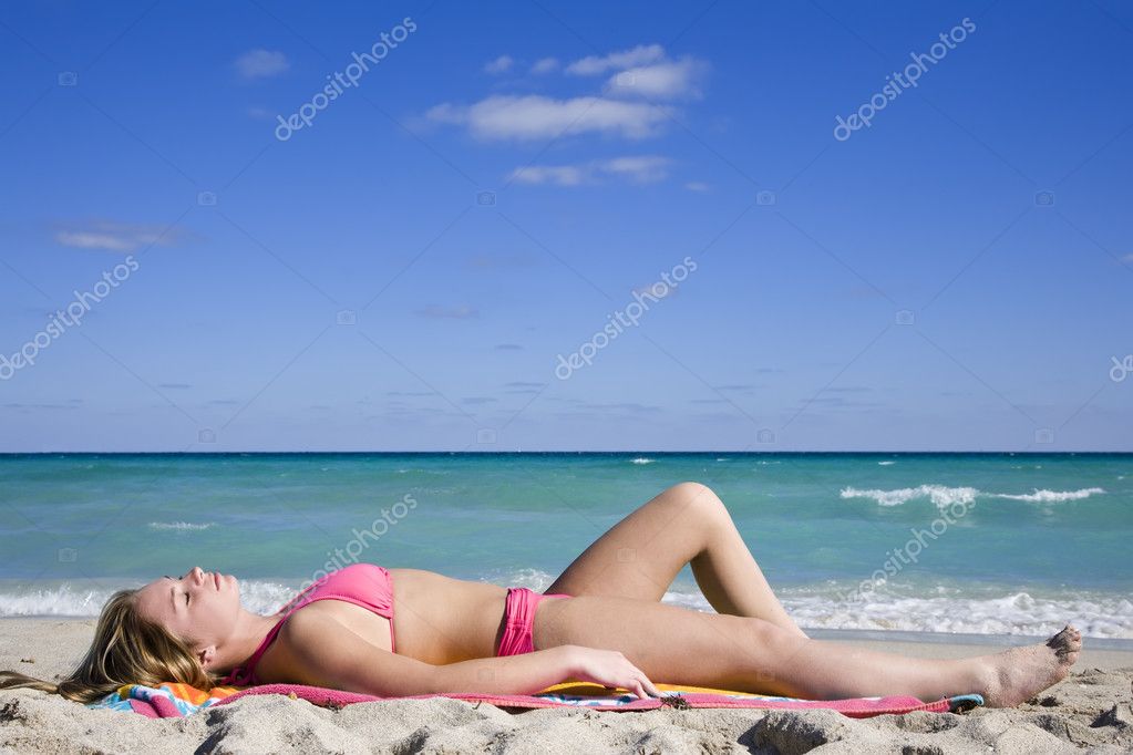 Teen on beach Stock Photo by ©dndavis 9642324