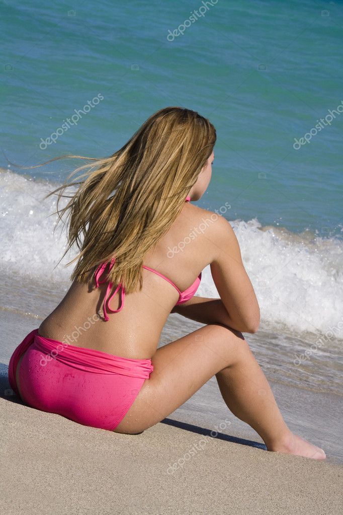 Teen on beach Stock Photo by ©dndavis 9642324