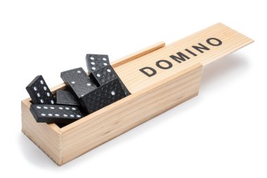 Domino, rasgele bir kutu içinde yerleştirilmesi.