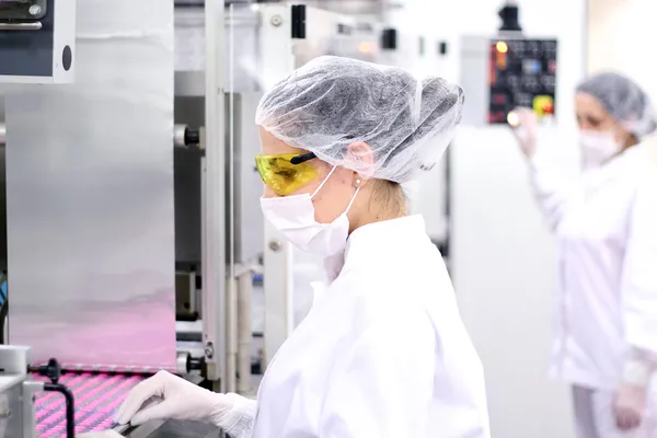 Trabalhadores farmacêuticos — Fotografia de Stock