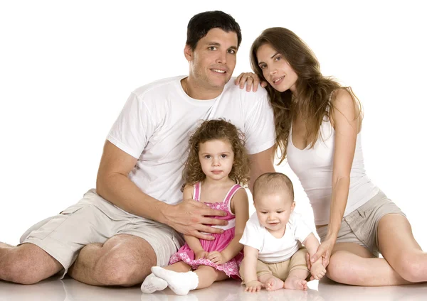 Семья из четырех человек вместе — стоковое фото