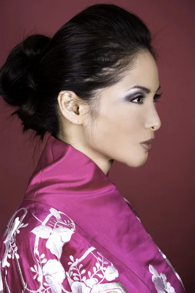 Beautiful geisha — Stock Photo, Image