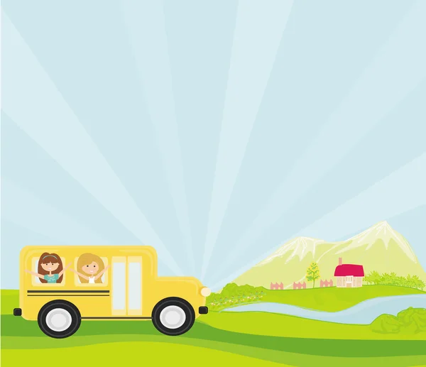 Schoolbus op weg naar school met gelukkige kinderen — Stockfoto