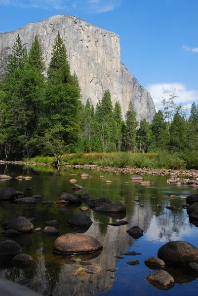 El Capitan no Parque Nacional de Yosemite, Califórnia Fotos De Bancos De Imagens