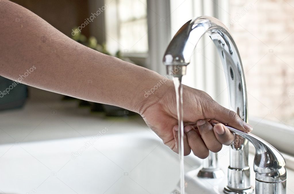 Hand Operating Faucet