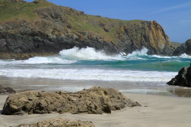 kynance Cove dalgalar