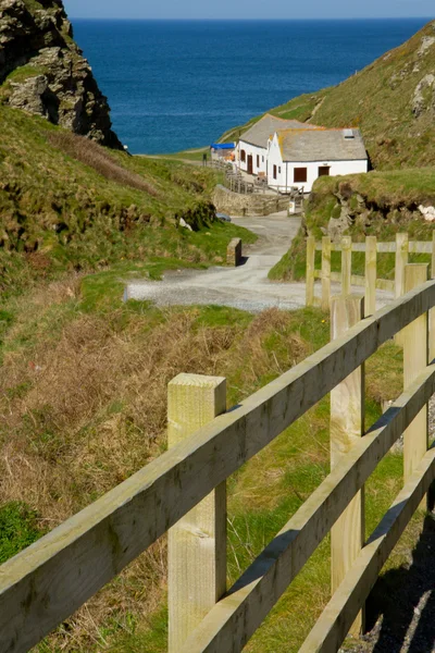 The path down to Tintagel castle — Stock Photo, Image