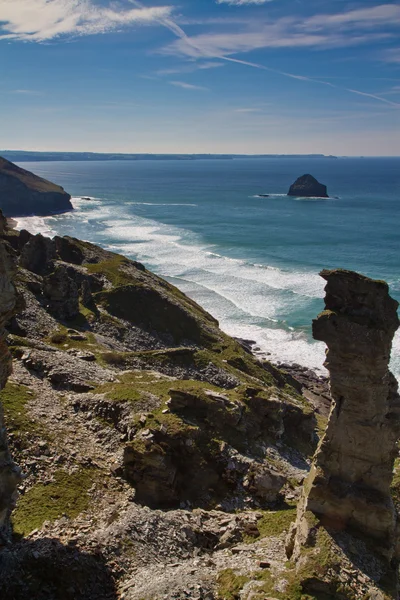 Cornish kustlijn op een zonnige dag — Stockfoto