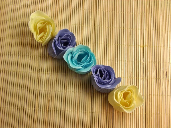 Kleurrijke papier zeep rozen — Stockfoto