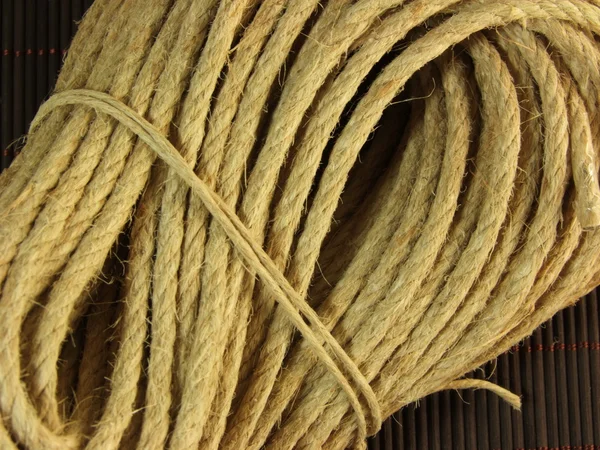 Primer plano de una cuerda de cáñamo retorcida —  Fotos de Stock