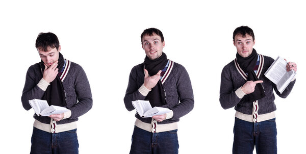 Человек читает книгу
