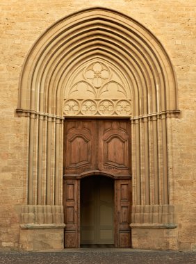 Cathedral gate civarındaki cucuron