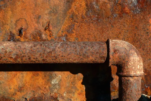Tubulação de aço enferrujado — Fotografia de Stock